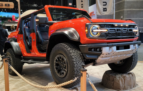 Avatars and animation: All-digital cluster on Bronco Raptor uses high tech to optimize off-road performance