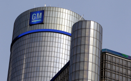 GM aims to cut the price of batteries for electric cars by 50%