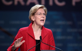 Warren Condemns Signature Bank's "Reckless" Cryptocurrency Investments in Wake of Regulator Seizure