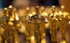 Jonathan Ross Leaves ITV Viewers Cringing: Pre-Oscars Show Deserves Better