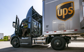 UPS to Become U.S. Postal Service's Main Air Cargo Provider, Ousting FedEx