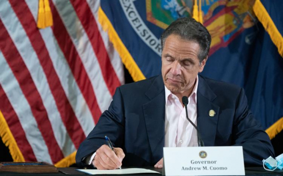 Cuomo Signs Bill Giving Death Benefits To Families Of Essential Government Workers Who Died Due To COVID-19