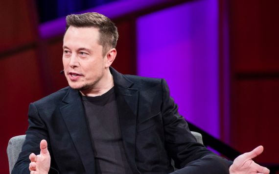 Elon Musk tweets that it’s ‘time to break up Amazon’