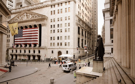US stock indices rose in Friday trading