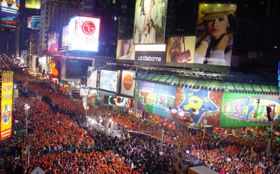New York authorities impose health restrictions for New Year's Eve celebrations in Times Square
