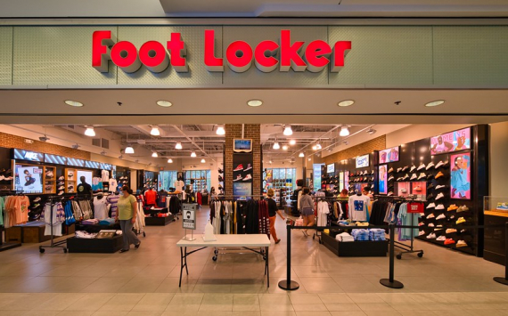 Foot Locker to close over 400 under-performing stores in mall overhaul