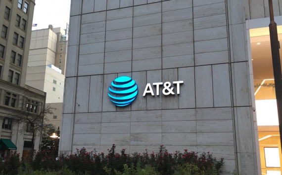 AT&T's Strong Recovery: Carrier Counters Lead Cable Risk Reports