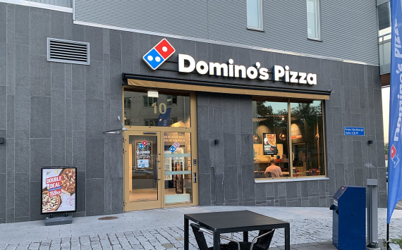 Domino's Pizza Unveils Game-Changing Delivery Approach: Discover the Array of Benefits